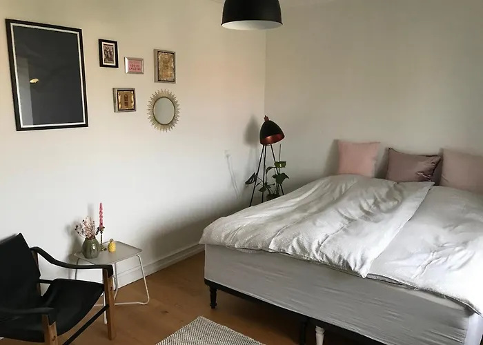 Charming Private Room With Private Bathroom